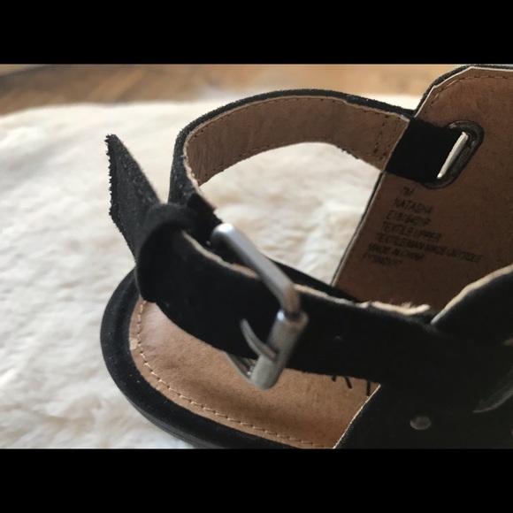 Peep-toe booties - Picture 4 of 4